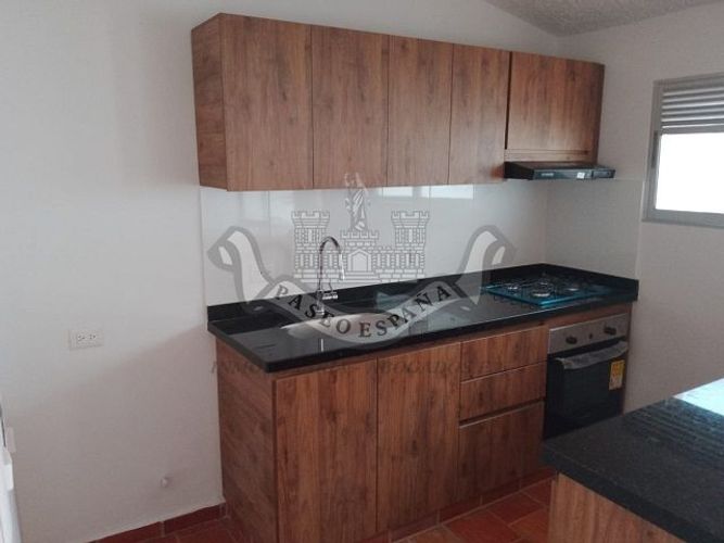 Casa de 4 alcobas en venta en El Poblado, Girón, 140 m² · foto 6 de 12