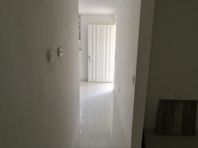 Apartamento de 2 alcobas en venta en Bellavista, Girón, 44 m² · foto 2 de 6