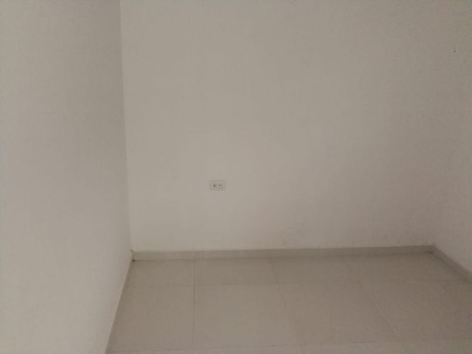 Apartamento de 2 alcobas en venta en Bellavista, Girón, 44 m² · foto 4 de 6