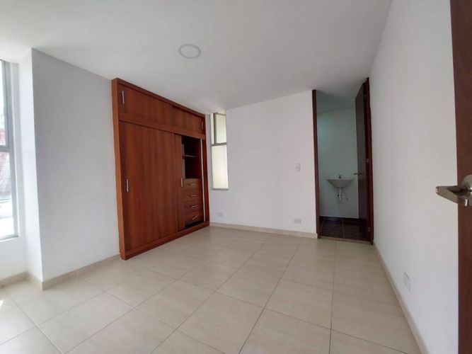 Apartamento de 3 alcobas en venta en Olaya, Bogotá, 70 m² · foto 7 de 14