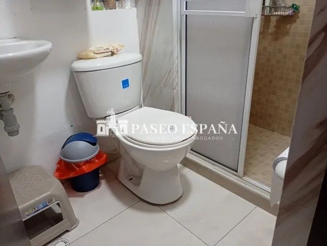 Apartamento de 3 alcobas en venta en Cr. Los Caobos, Girón, 55 m² · foto 5 de 8