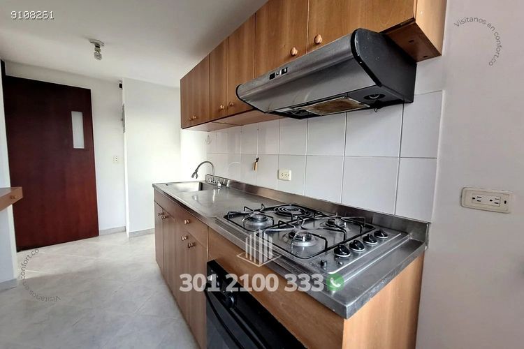 Apartamento de 2 alcobas en arriendo en El Castillo, Medellín, 95 m² · foto 11 de 24