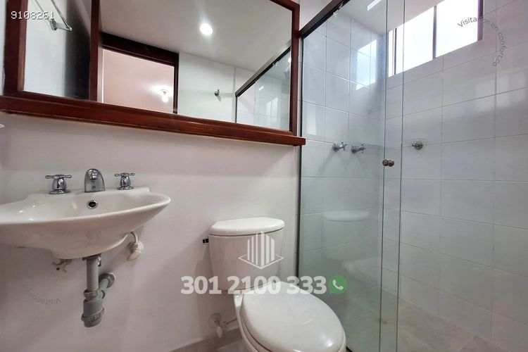 Apartamento de 2 alcobas en arriendo en El Castillo, Medellín, 95 m² · foto 16 de 24
