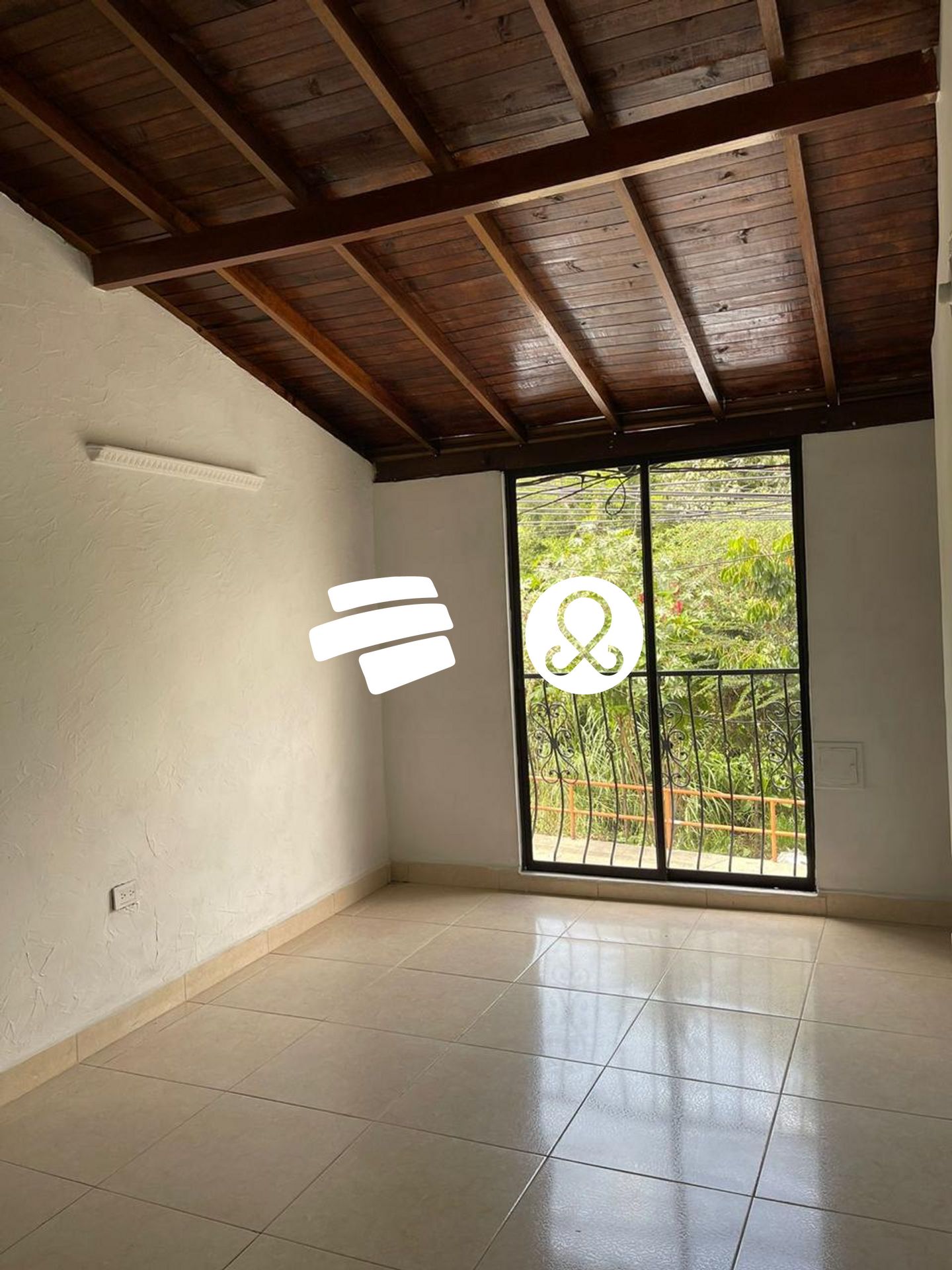 Apartamento en venta en Poblado Del Sur, La Estrella · foto 2 de 8
