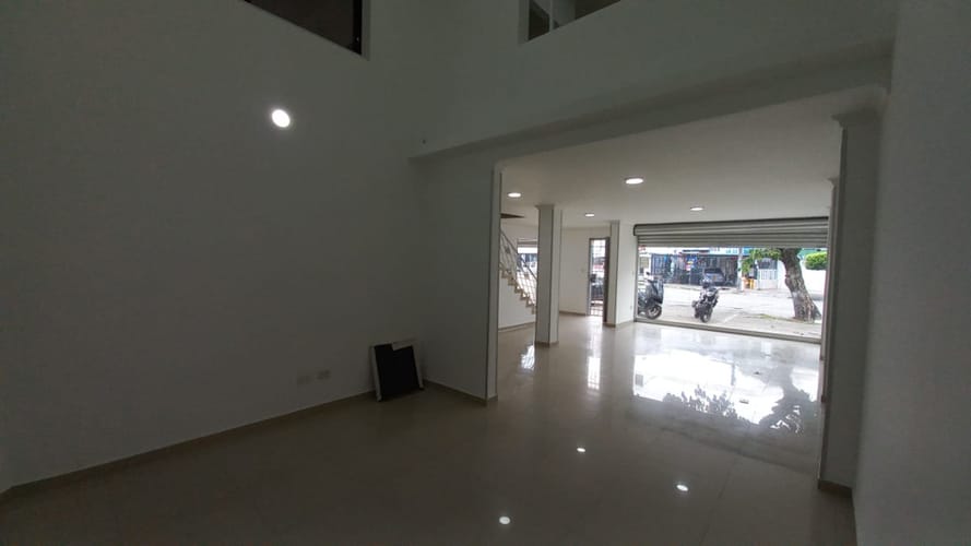 Local en arriendo en Champagnat, Cali, 359 m² · foto 3 de 24