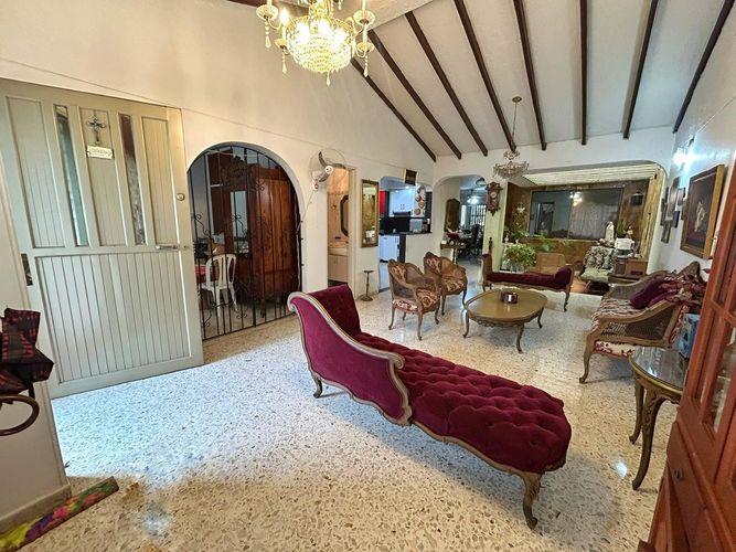 Casa de 4 alcobas en venta en Santa Anita, Cali, 250 m² · foto 3 de 24