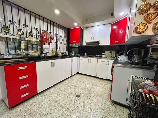 Casa de 4 alcobas en venta en Santa Anita, Cali, 250 m² · foto 5 de 24