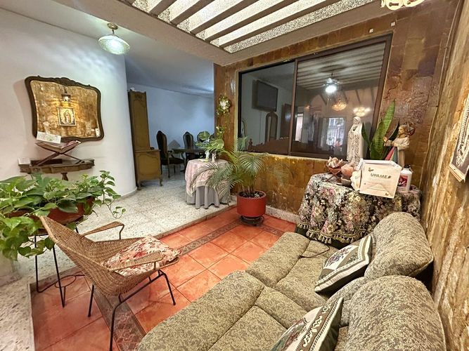 Casa de 4 alcobas en venta en Santa Anita, Cali, 250 m² · foto 8 de 24