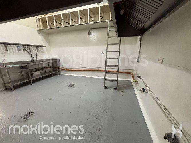 Local en arriendo en Loma Del Escobero, Envigado, 90 m² · foto 7 de 10
