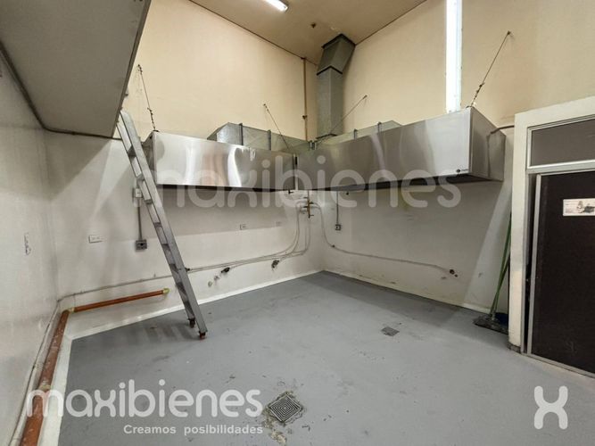 Local en arriendo en Loma Del Escobero, Envigado, 90 m² · foto 10 de 10