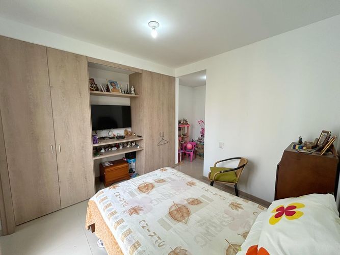 Casa de 4 alcobas en venta en El Castillo, Jamundí, 145 m² · foto 9 de 24