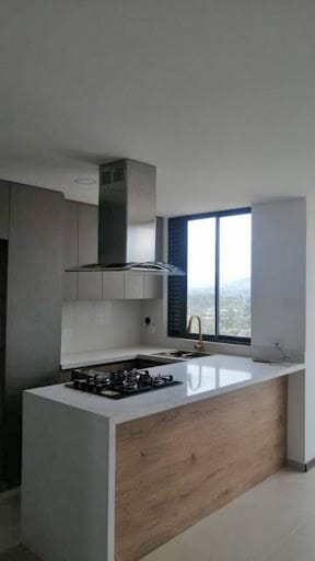 Apartamento de 3 alcobas en arriendo en El Porvenir, Medellín, 90 m² · foto 2 de 14