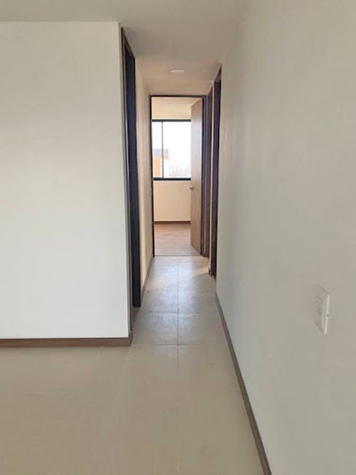 Apartamento de 3 alcobas en arriendo en El Porvenir, Medellín, 90 m² · foto 5 de 14