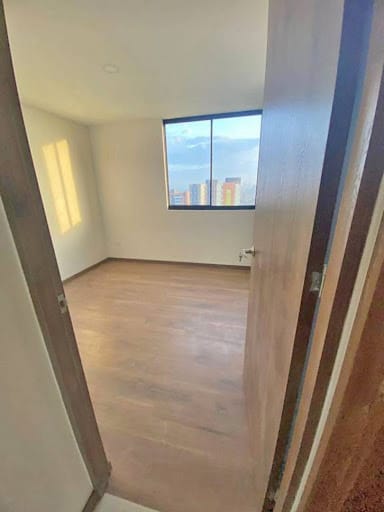 Apartamento de 3 alcobas en arriendo en El Porvenir, Medellín, 90 m² · foto 9 de 14