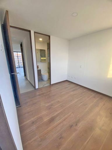 Apartamento de 3 alcobas en arriendo en El Porvenir, Medellín, 90 m² · foto 10 de 14