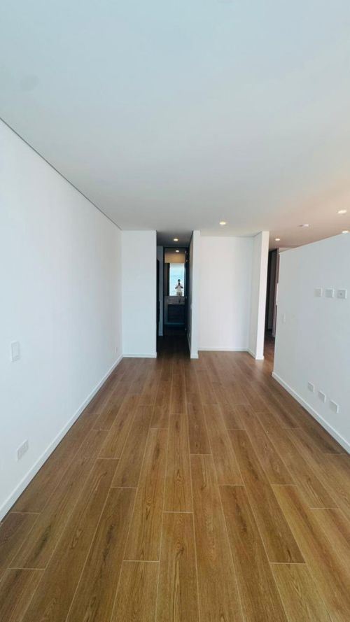 Apartamento de 1 alcoba en venta en Cedritos, Bogotá, 56 m² · foto 1 de 15