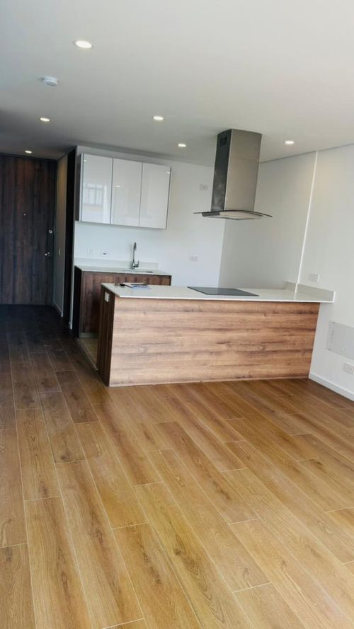 Apartamento de 1 alcoba en venta en Cedritos, Bogotá, 56 m² · foto 6 de 15