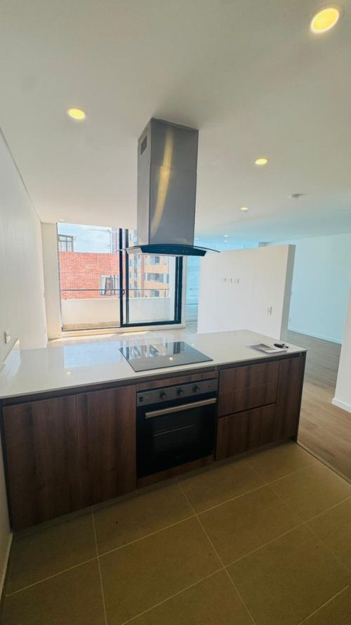 Apartamento de 1 alcoba en venta en Cedritos, Bogotá, 56 m² · foto 8 de 15