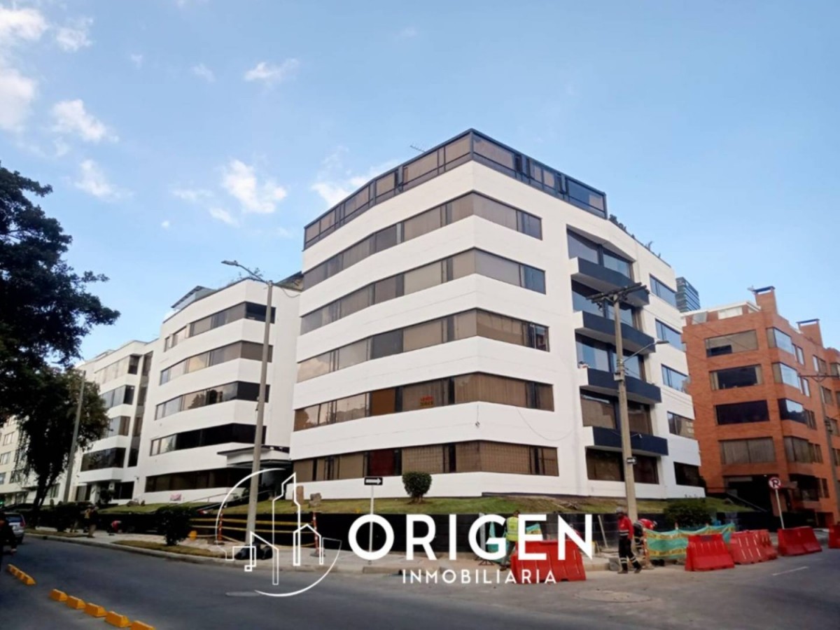 Apartamento en venta en Santa Barbara Alta, Bogotá · foto 2 de 24