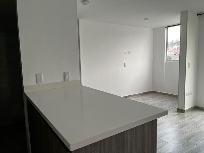 Apartamento de 2 alcobas en venta en Quebrada La Iglesia Ii, Bucaramanga, 52 m² · foto 2 de 18