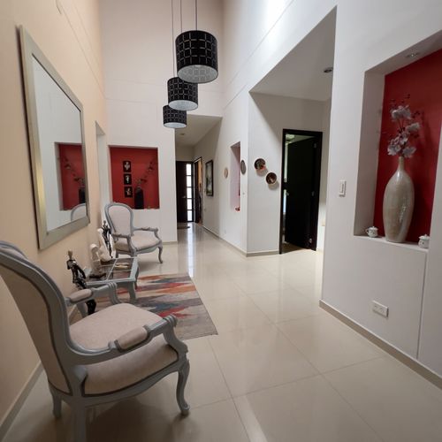 Casa de 5 alcobas en venta en Ruitoque, Floridablanca, 307 m² · foto 3 de 24