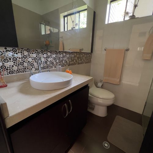Casa de 5 alcobas en venta en Ruitoque, Floridablanca, 307 m² · foto 6 de 24