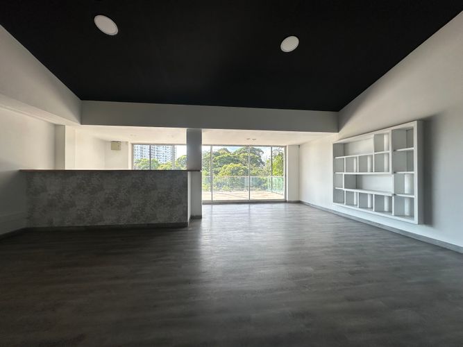 Local en arriendo en Salvador Allende Bajo, Armenia, 390 m² · foto 2 de 19