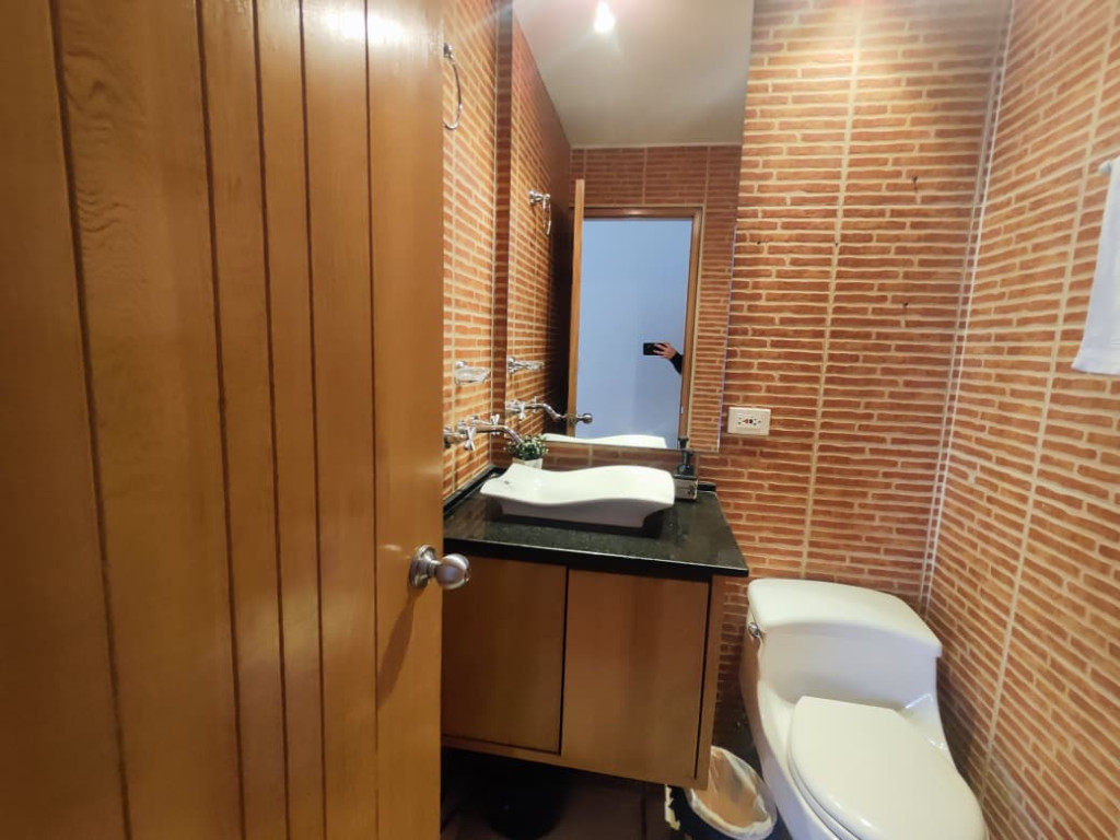 Apartamento en venta en Chicó Alto, Bogotá · foto 10 de 24