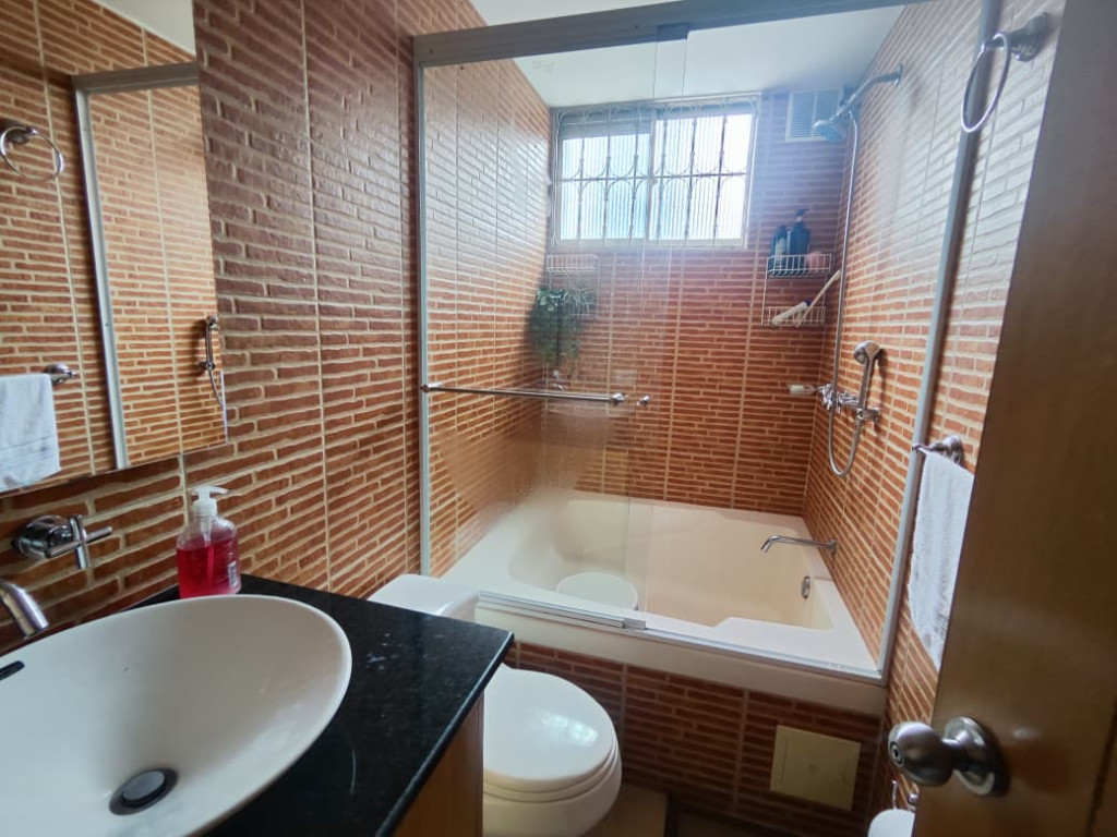 Apartamento en venta en Chicó Alto, Bogotá · foto 23 de 24
