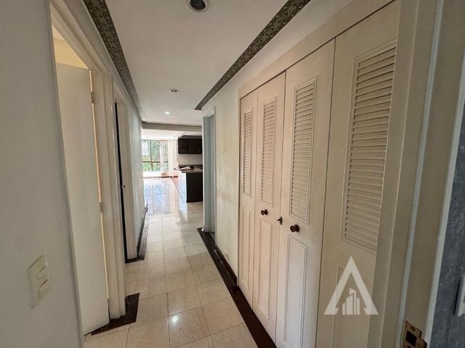Apartamento en venta en El Poblado, Medellín · foto 14 de 24