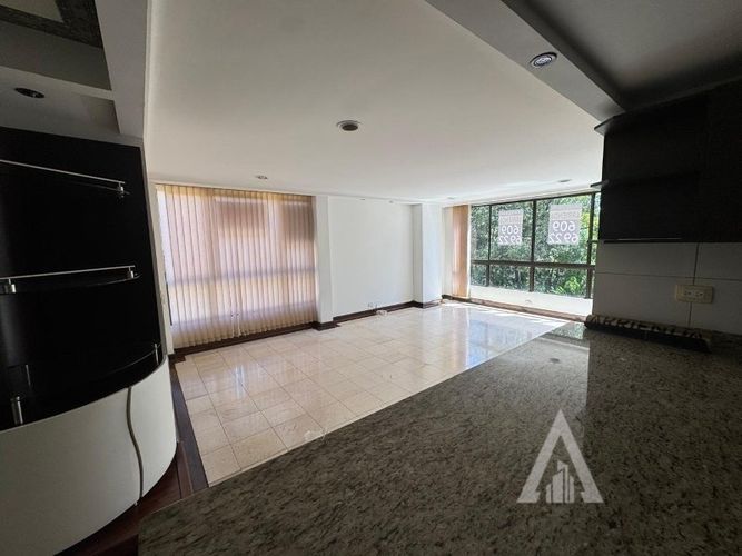 Apartamento en venta en El Poblado, Medellín · foto 21 de 24