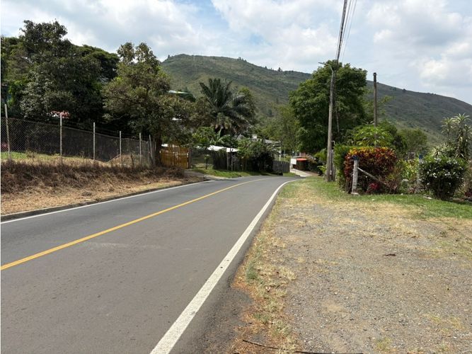 Finca en venta en Pedregal, Yumbo, 575 m² · foto 2 de 24