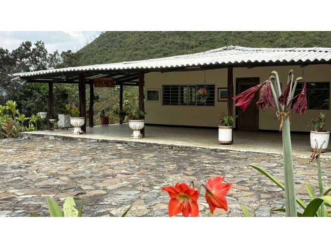 Finca en venta en Pedregal, Yumbo, 575 m² · foto 6 de 24
