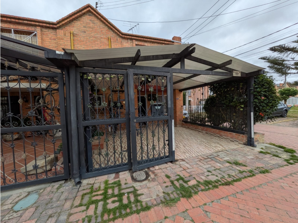 Casa en venta en La Iglesia, Chía · foto 2 de 18