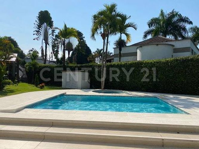 Casa de 5 alcobas en venta en Montecarlo, Villavicencio, 300 m² · foto 4 de 18