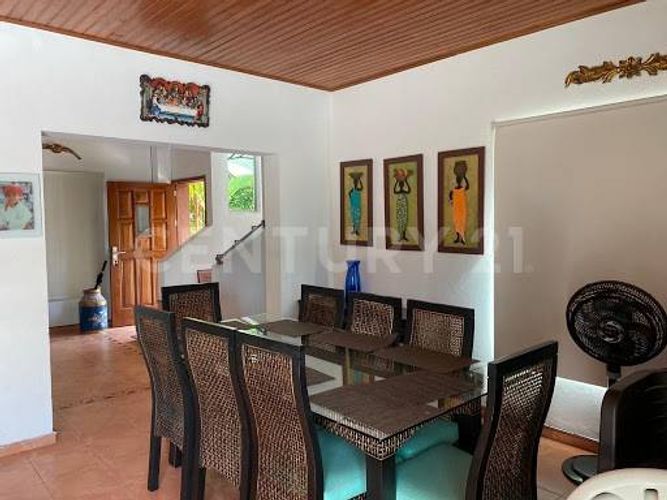 Casa de 5 alcobas en venta en Montecarlo, Villavicencio, 300 m² · foto 9 de 18