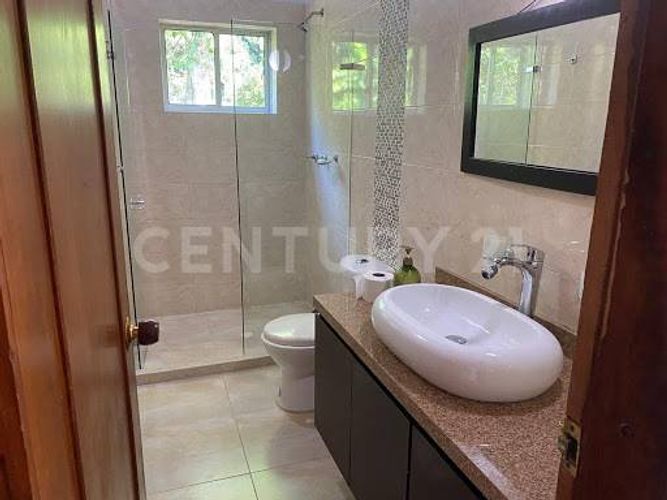 Casa de 5 alcobas en venta en Montecarlo, Villavicencio, 300 m² · foto 12 de 18