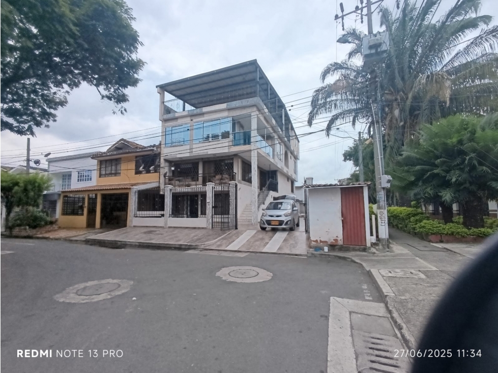 Casa en Venta en Urbanizacion la merced, Cali