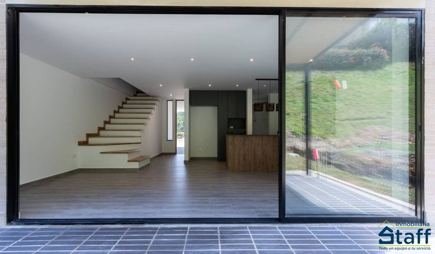 Casa en venta en El Carmen, El Retiro, 159 m² · foto 2 de 24