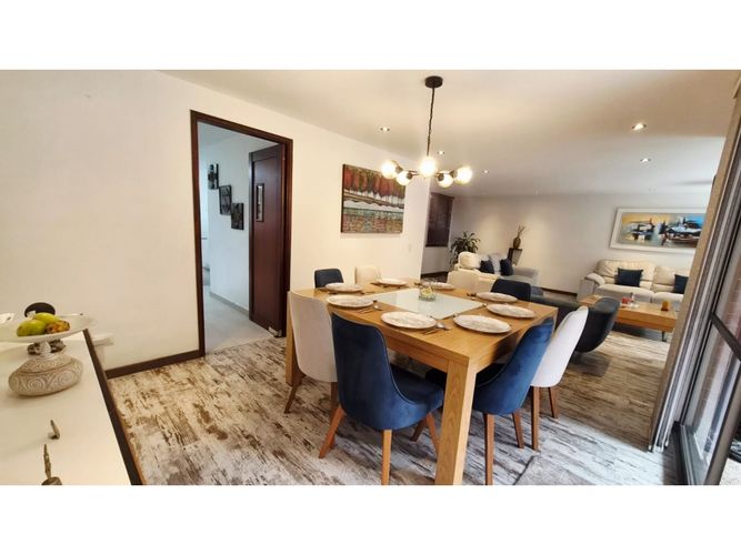 Casa en venta en Gratamira, Bogotá · foto 3 de 23