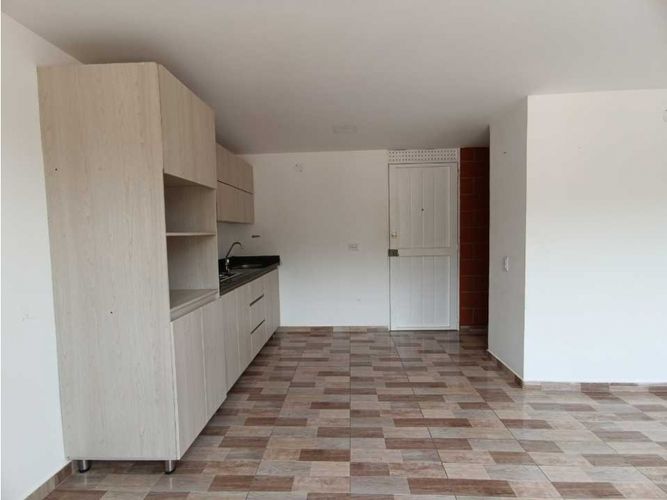 Apartamento de 2 alcobas en venta en La Gabriela, Bello, 35 m² · foto 3 de 13