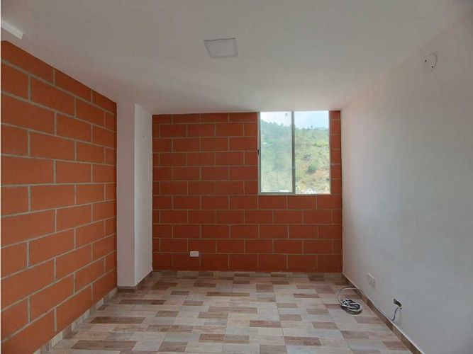 Apartamento de 2 alcobas en venta en La Gabriela, Bello, 35 m² · foto 10 de 13