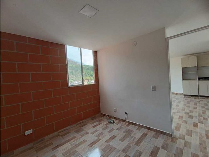 Apartamento de 2 alcobas en venta en La Gabriela, Bello, 35 m² · foto 12 de 13