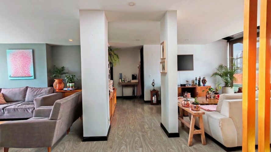 Apartamento de 3 alcobas en venta en Santa Barbara Occidental, Bogotá, 168 m² · foto 6 de 22