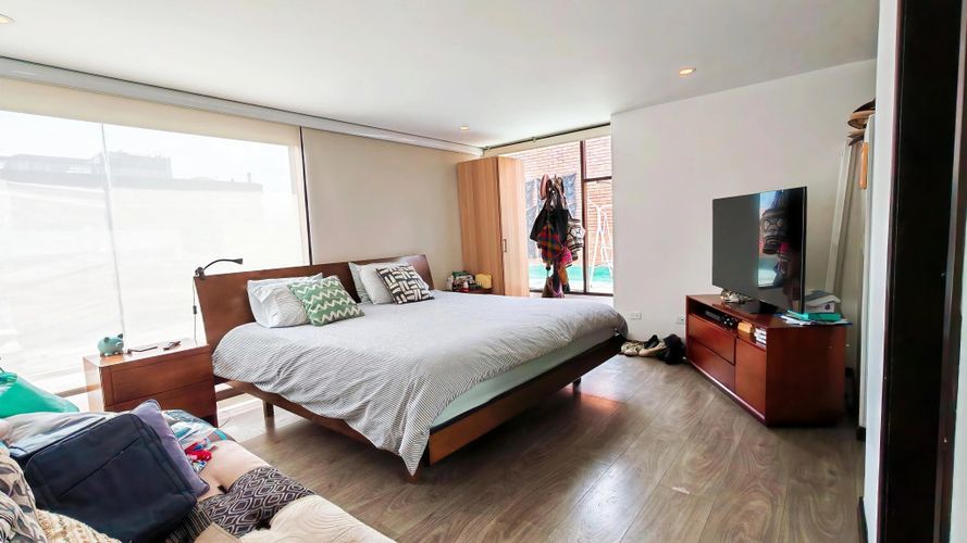Apartamento de 3 alcobas en venta en Santa Barbara Occidental, Bogotá, 168 m² · foto 11 de 22