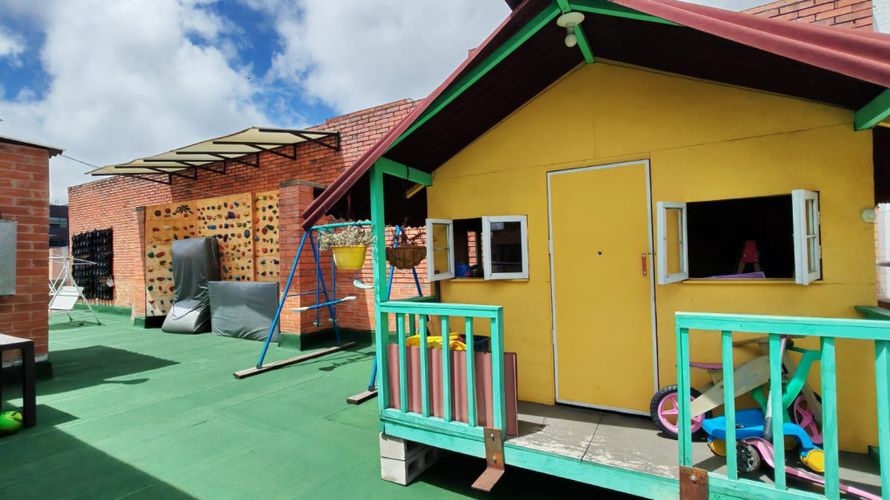 Apartamento de 3 alcobas en venta en Santa Barbara Occidental, Bogotá, 168 m² · foto 14 de 22
