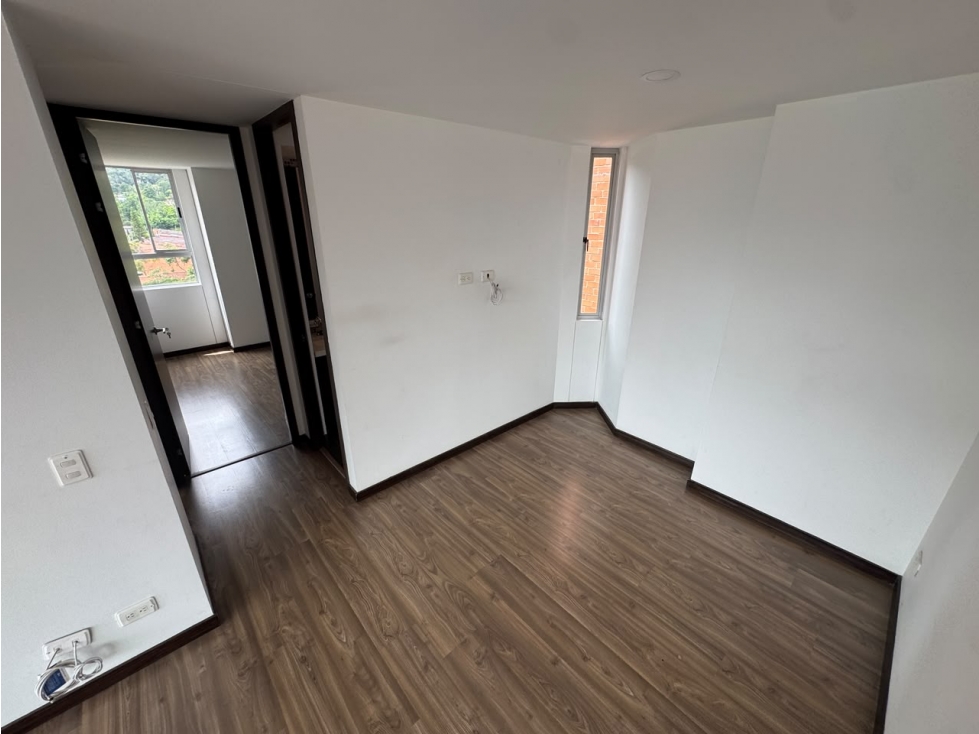 3BR Apartment in Loma del Esmeraldal (90 m²) - 4