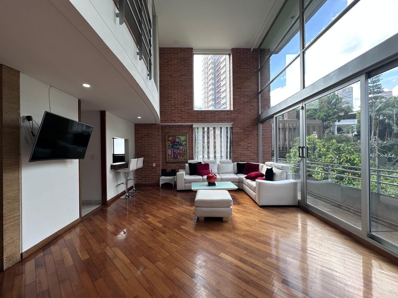 Apartamento de 2 habitaciones en venta en El Poblado, Medellín — imagen 1 de 20
