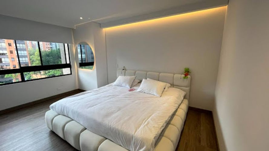 Apartamento de 2 alcobas en arriendo en Los Balsos, Medellín, 92 m² · foto 9 de 14
