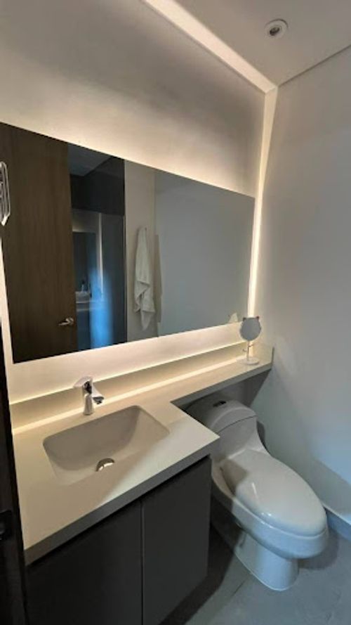Apartamento de 2 alcobas en arriendo en Los Balsos, Medellín, 92 m² · foto 13 de 14